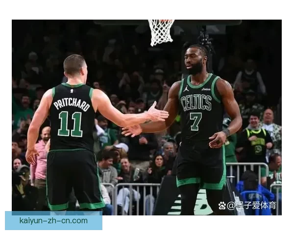 布朗称赞凯尔特人过渡期表现斩获五十胜锁定季后赛